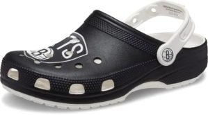Crocs Unisex-Adult Classic Collegiate Clogs