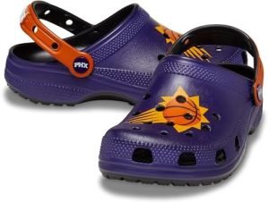 Crocs Unisex-Adult Classic Collegiate Clogs