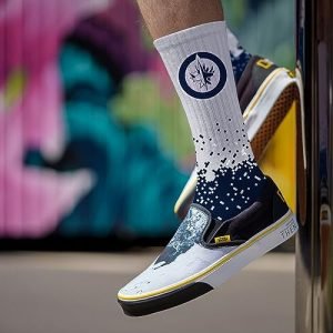 For Bare Feet Men’s Spray Zone Crew Sock NHL – All Teams